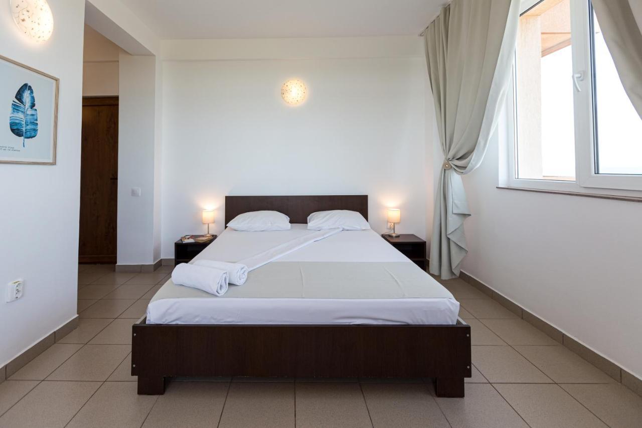 Hotel Casa Eden à Costinesti Extérieur photo
